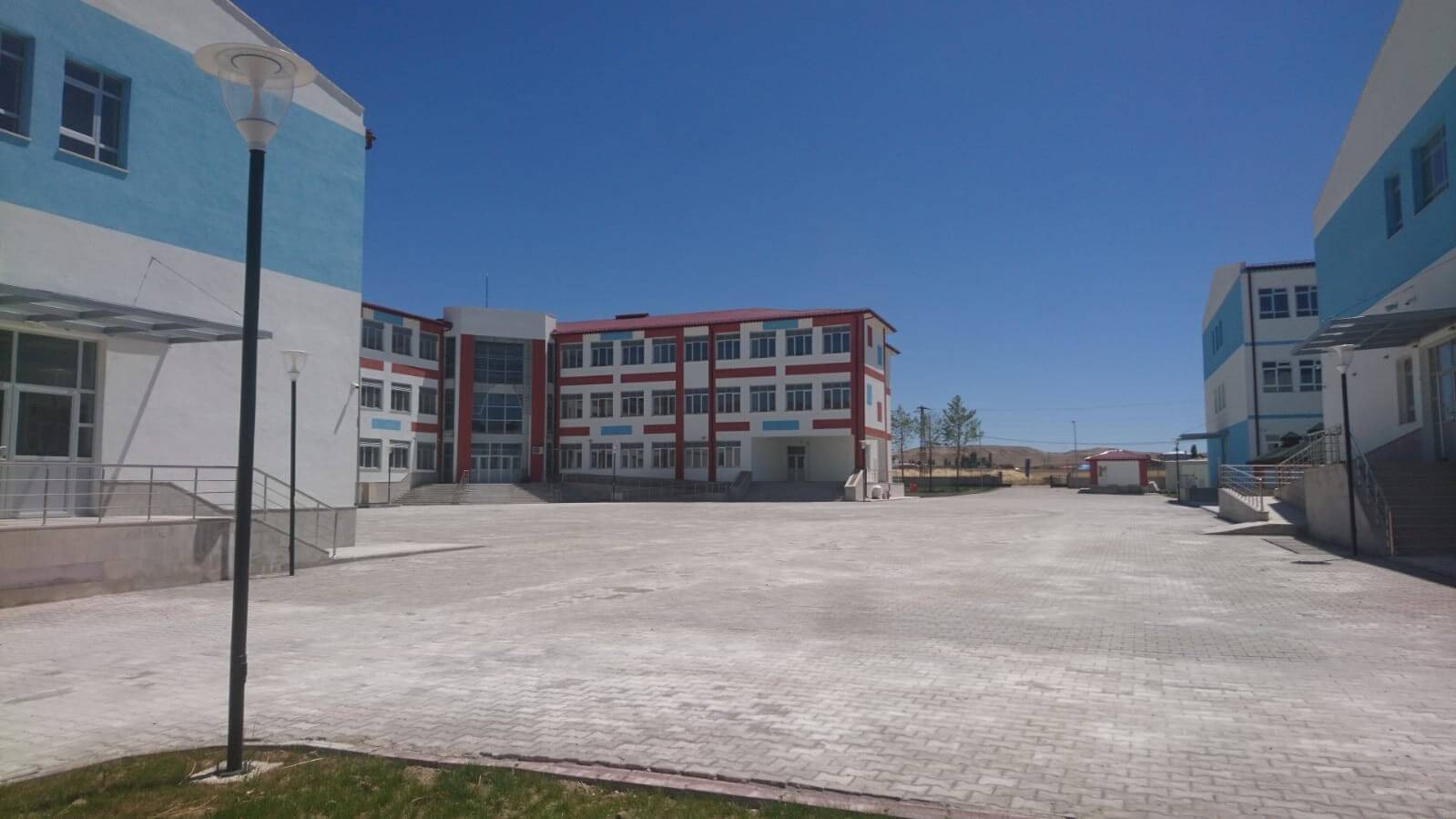 SİVAS- KANGAL 16 DERSLİK OKUL VE 3 ADET ATÖLYE