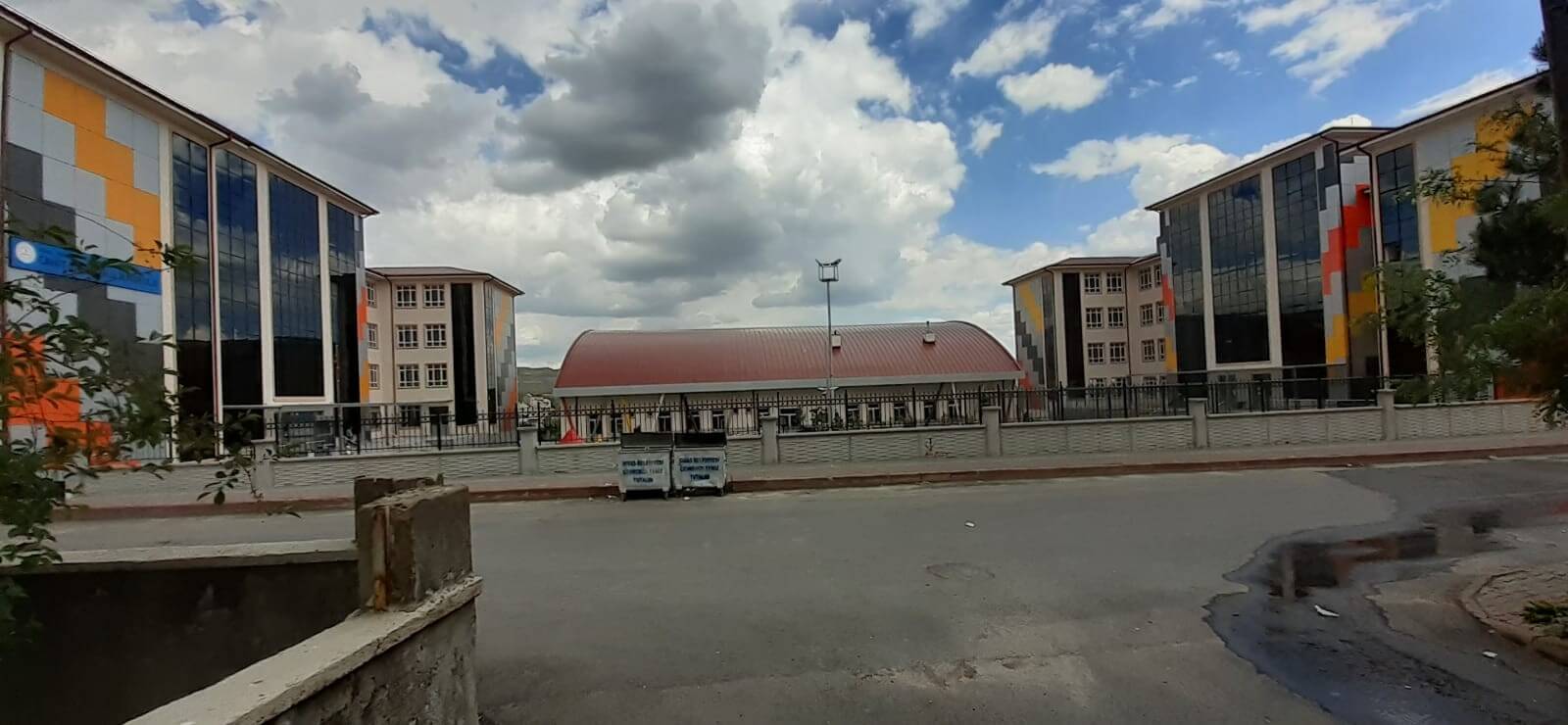 Sivas Fatih 24 Derslik İlkokul, Ortaokul ve Spor Salonu